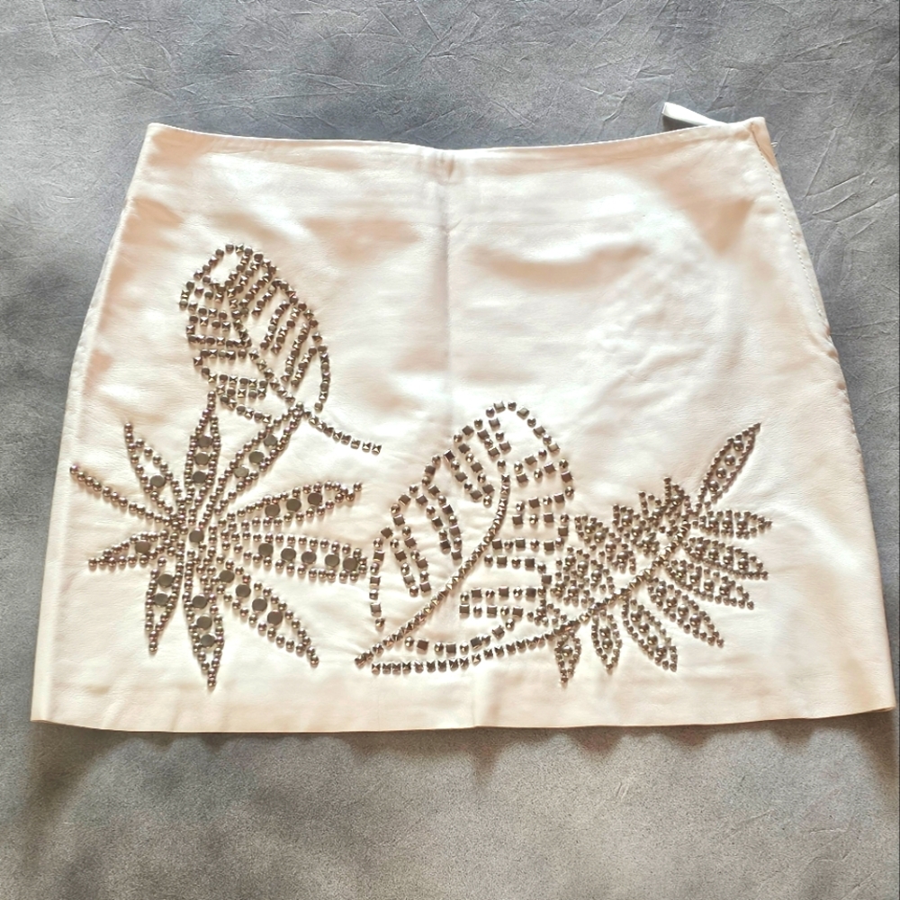 Michael Kors Genuine Leather White Studded Mini Skirt (Size 6)